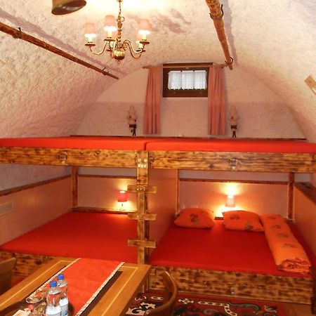 Casa Job - Gasthaus - Sauna, Whirlpool - Trun Bagian luar foto