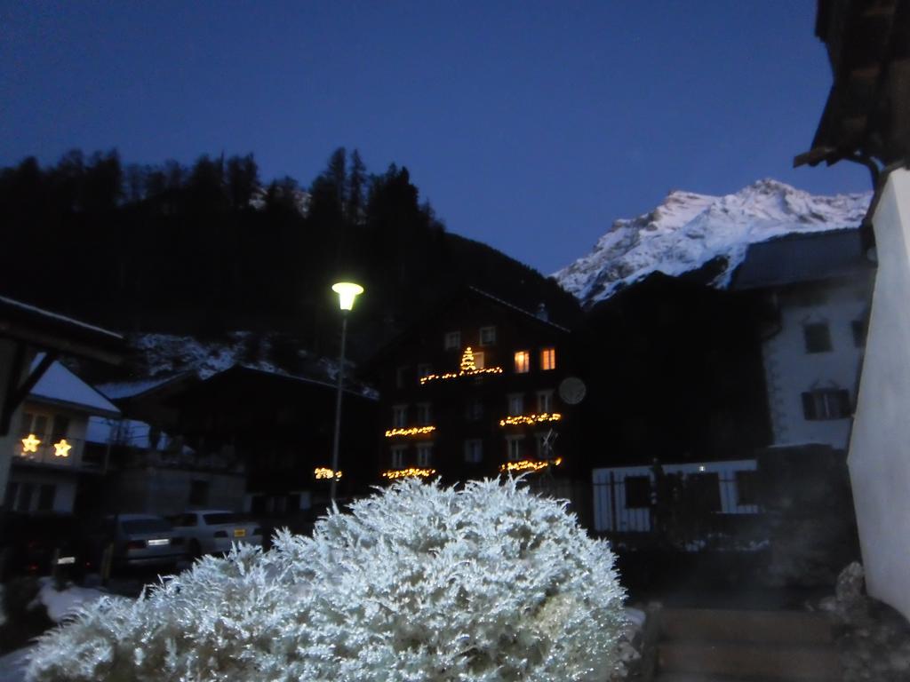 Casa Job - Gasthaus - Sauna, Whirlpool - Trun Bagian luar foto