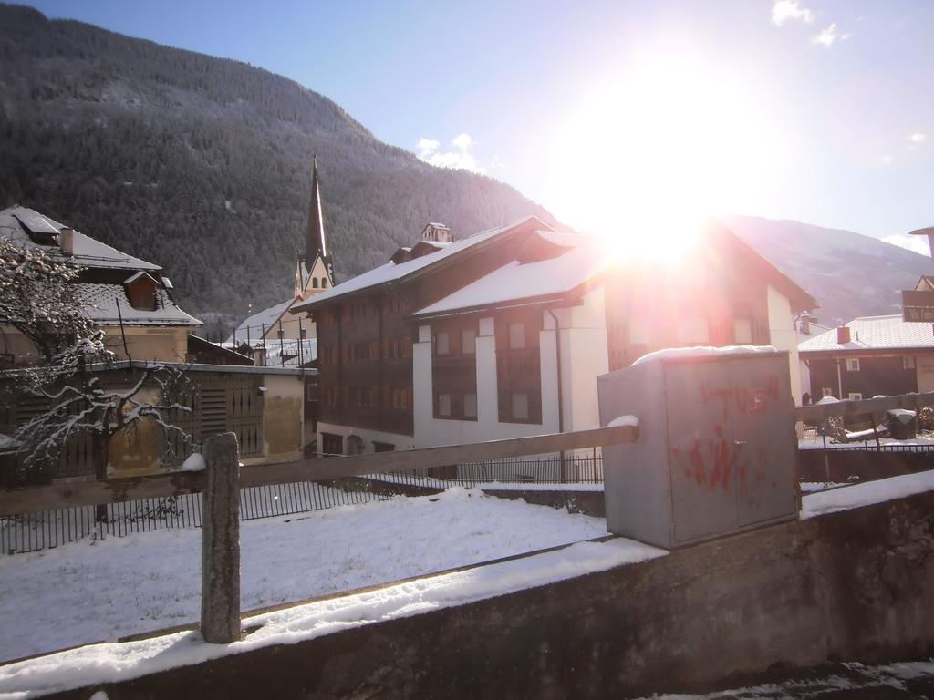 Casa Job - Gasthaus - Sauna, Whirlpool - Trun Bagian luar foto