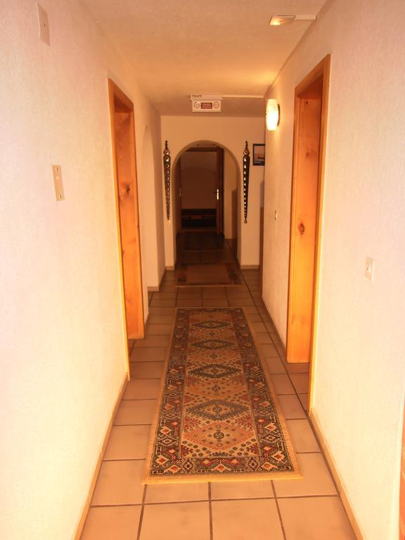 Casa Job - Gasthaus - Sauna, Whirlpool - Trun Bagian luar foto