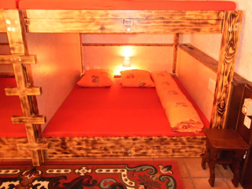 Casa Job - Gasthaus - Sauna, Whirlpool - Trun Bagian luar foto